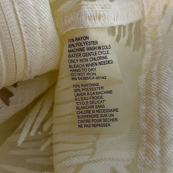 TanJay Shirt Womens 10 Yellow Floral Sheer Lightweight Vacation‎ Cruise Casual - Picture 8 of 8